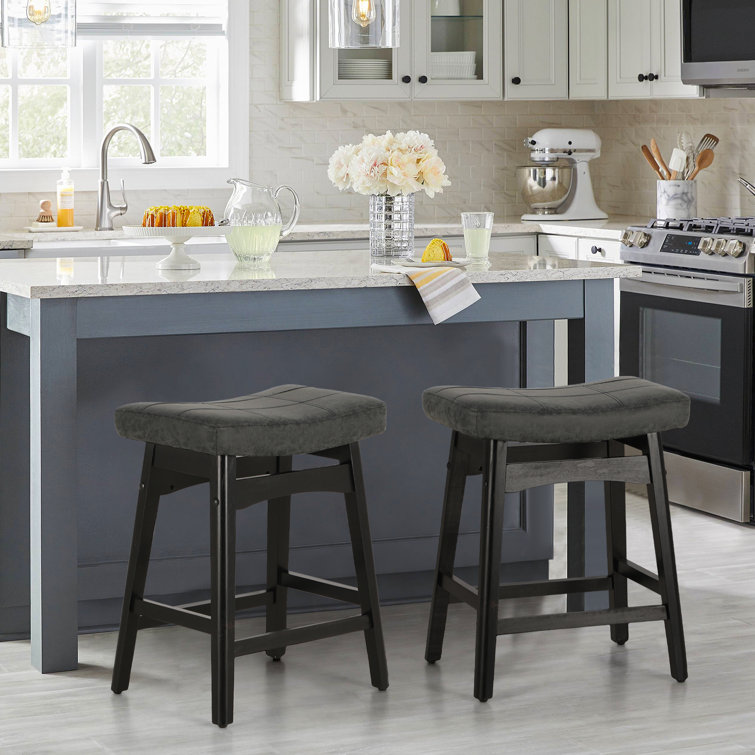 Space saving breakfast bar stools hot sale